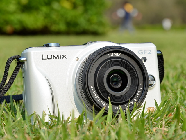 LUMIX DMC-GF2 エスプリブラック 付属品ほぼ完備 - カメラ