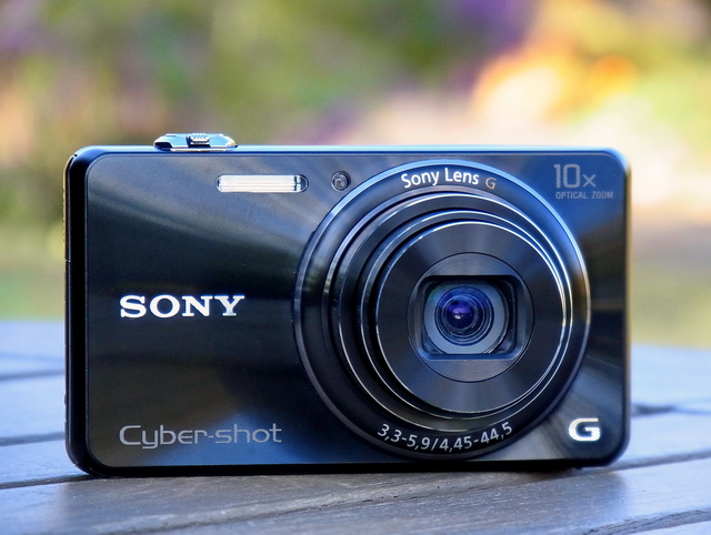 現在の“お気軽カメラの定番”『ソニー サイバーショット DSC-WX100