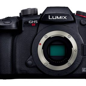 LUMIX史上最高の高感度でシネマ4K動画も撮影できるミラーレス一眼「パナソニック LUMIX GH5S」