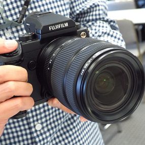 【フォトキナ2016】これが「GFX」だ！ 富士フイルム史上最高画質の中判ミラーレスを写真で解説