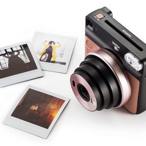 人気のスクエアプリントに対応したインスタントカメラ “チェキ”「instax SQUARE SQ6」は多彩な撮影機能も搭載