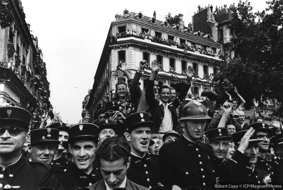 Robert Capa(C)CP/Magnum Photos