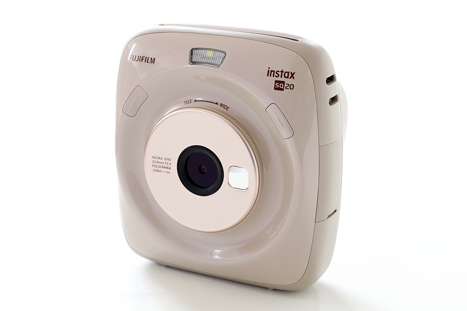 チェキだけどデジタル！「instax SQUARE SQ20」で“ましかく写真