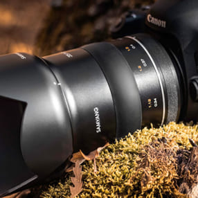 5000万画素以上の超高画素と8K対応のF1.2大口径レンズ「サムヤン XP 35mm F1.2」