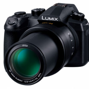 1型センサー搭載！高画質でこだわり撮影を楽しめる16倍ズームカメラ「LUMIX FZ1000 II」