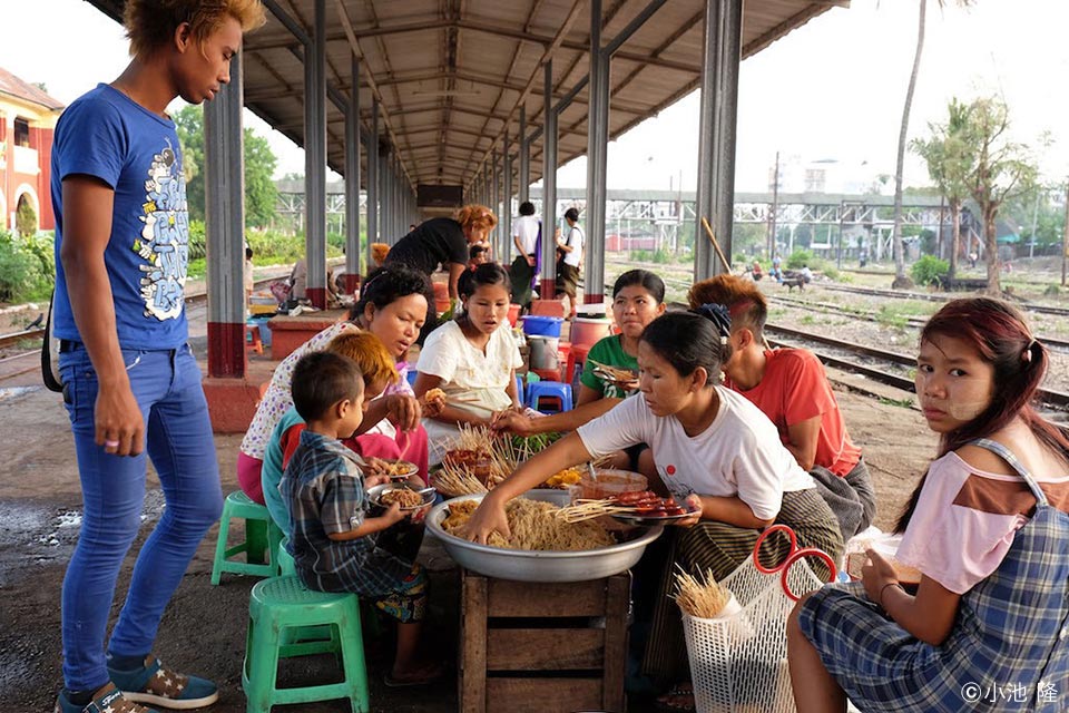 小池隆「ミャンマーの人々と鉄道」