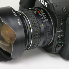 ゴーストもレンズ描写の“味”のひとつ!? 古き良き時代の超広角レンズ「SMC PENTAX 15mm F3.5」