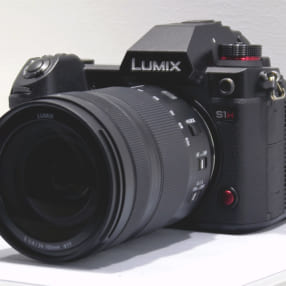 ミラーレスカメラ LUMIX S/Gシリーズの最新ファームウェア公開、SシリーズはAFと動画機能を強化