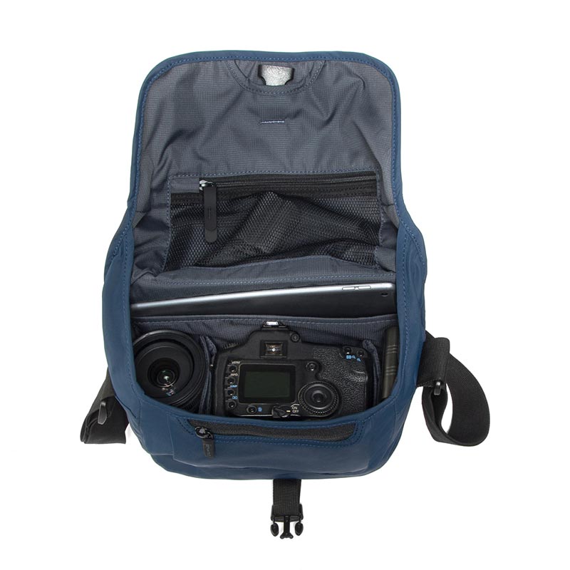 CRUMPLER Triple A Camera Sling 3800