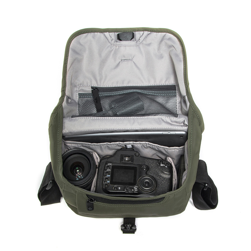 CRUMPLER Triple A Camera Sling 3800