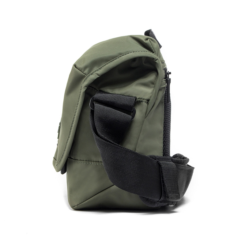 CRUMPLER Triple A Camera Sling 3800