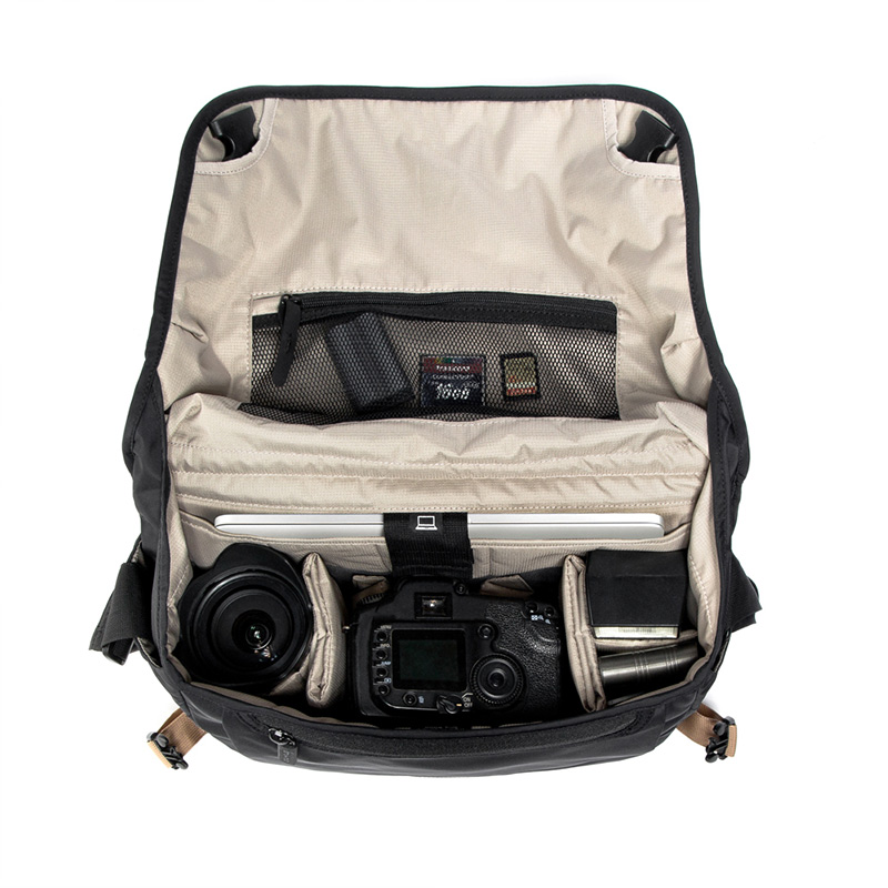 CRUMPLER Triple A Camera Sling 8000