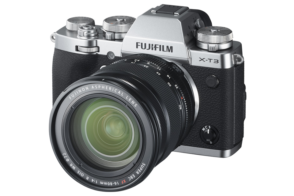 富士フイルムのミラーレスカメラ「X-T3」に5倍ズームが付属する「XF16
