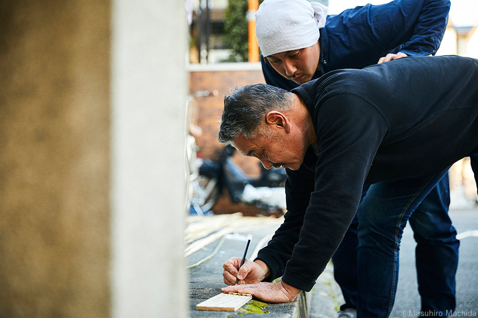 町田益宏写真展「継ぐもの -In between crafts-」