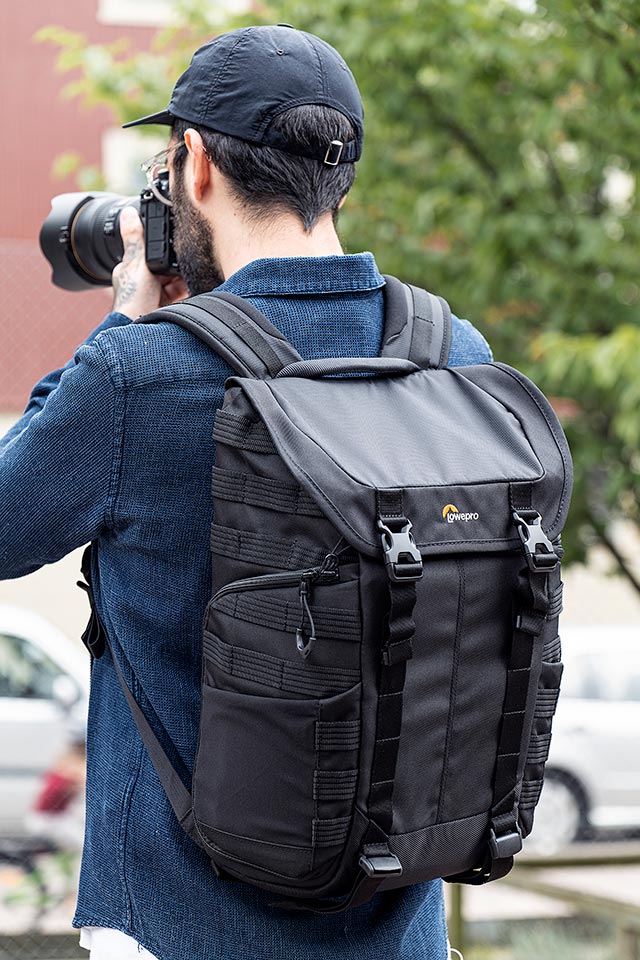 Lowepro プロタクティック BP300AW バックパック