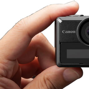 キヤノンの超小型・多目的カメラが手軽で高品質なライブ中継を支援【Inter BEE 2020】