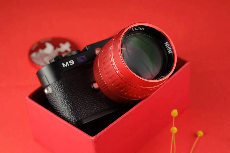 TTArtisan 50mm f/0.95 ASPH “Red Limited Edition”