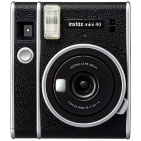 クラシックカメラのような“チェキ”「instax mini 40」とコンタクトシート風ミニフィルムが同時発売