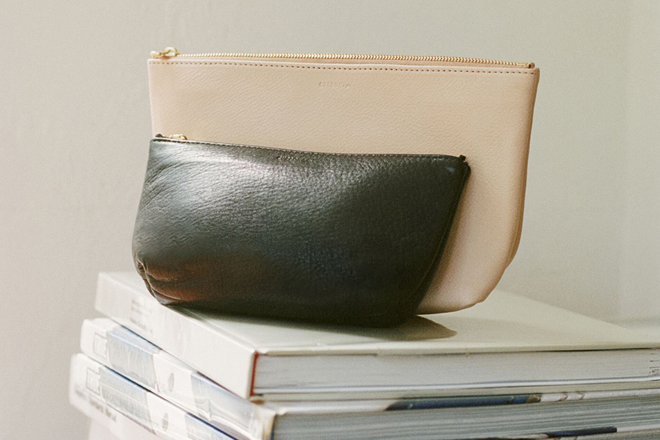 CURBON by pouch