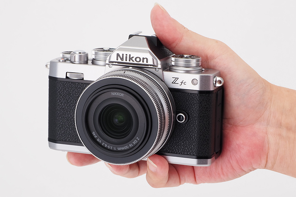 ニコン Nikon Zfc 16-50 シルバー ズームキット - デジタルカメラ