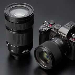 手軽に持ち歩けるレンズ2本を使い倒し！ LUMIX S 50mmと70-300mmの描写力を実写チェック