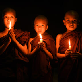 ミャンマーの人々に再び笑顔が訪れることを願って。三田崇博「Pray for Myanmar」
