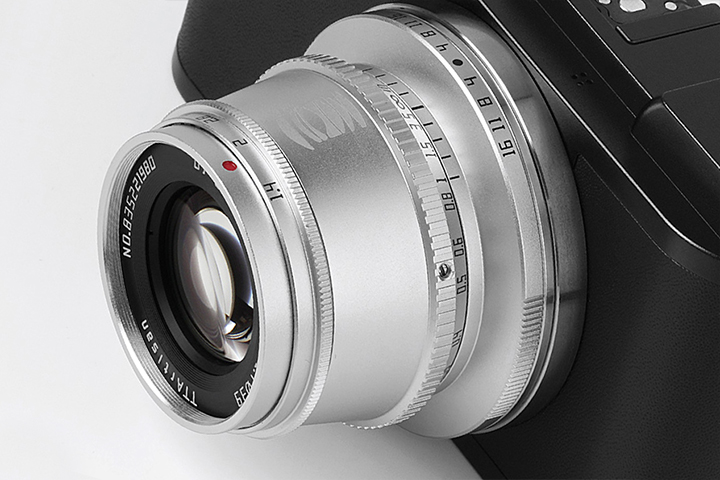 1万円台のF1.4大口径レンズ「TTArtisan 35mm f/1.4 C シルバー」L