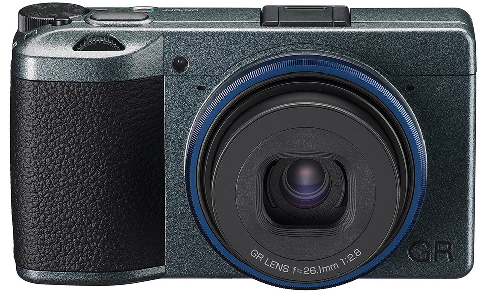 RICOH GR IIIx Urban Edition Special Limited Kit