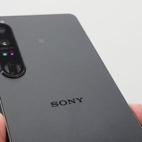 望遠光学ズーム搭載、α譲りの機能で本格撮影ができるフラッグシップスマホ「Xperia 1 IV」