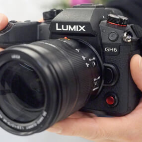 ミラーレスカメラ「LUMIX GH6」で外付けSSDへの記録が可能に