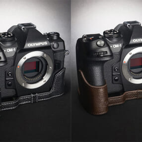 カメラをドレスアップするシックな牛革製ハーフケースの「OM SYSTEM OM-1」用が発売