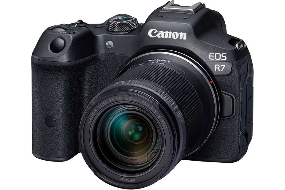 EISA APS-C CAMERA 2022-2023 : Canon EOS R7