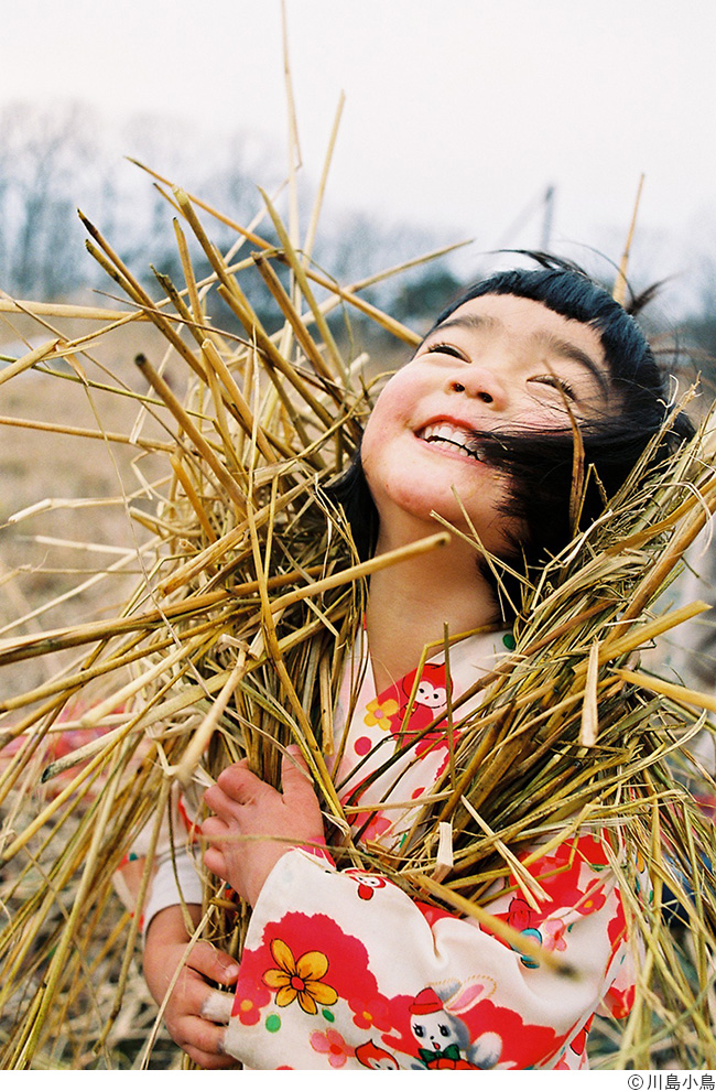 川島小鳥写真展「たくさんの今たち」