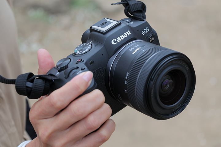 Canon EOS R8 本体　ゴミの混入、カビもなし EOS R8 ボディ 中古価格比較 - 価格.com
