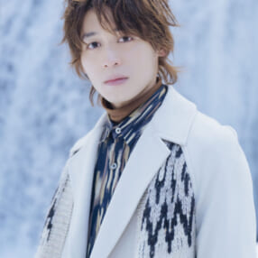 横山マサトが撮る、今注目の俳優・小林亮太の“自然体な姿” 1st写真集『温度』発売