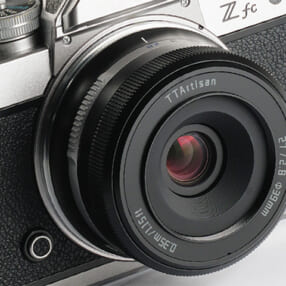 実売2万円台の薄型AFレンズ「TTArtisan AF 27mm f/2.8」にニコンZマウントとソニーEマウントが登場