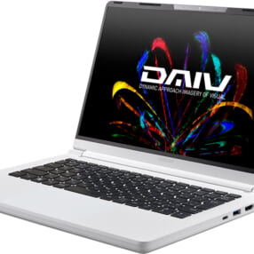 コスパに優れたホワイトカラーの14型クリエイター向けノートPC「DAIV R4」