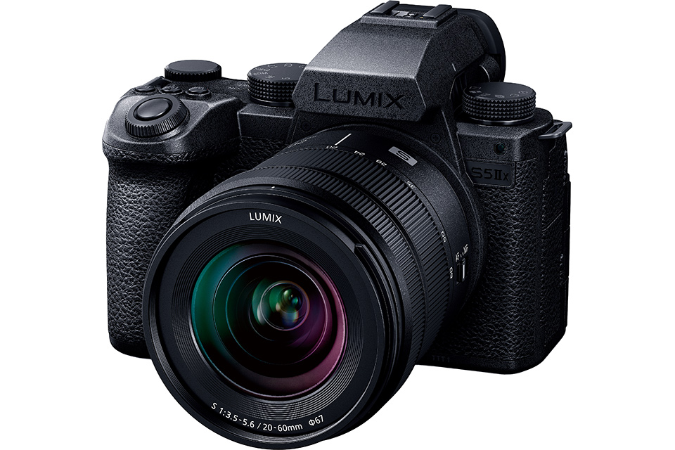 EISA VIDEO CAMERA 2023-2024 : Panasonic LUMIX S5IIX