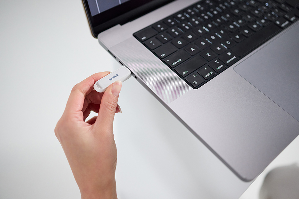 SanDisk Phone Drive with USB-C