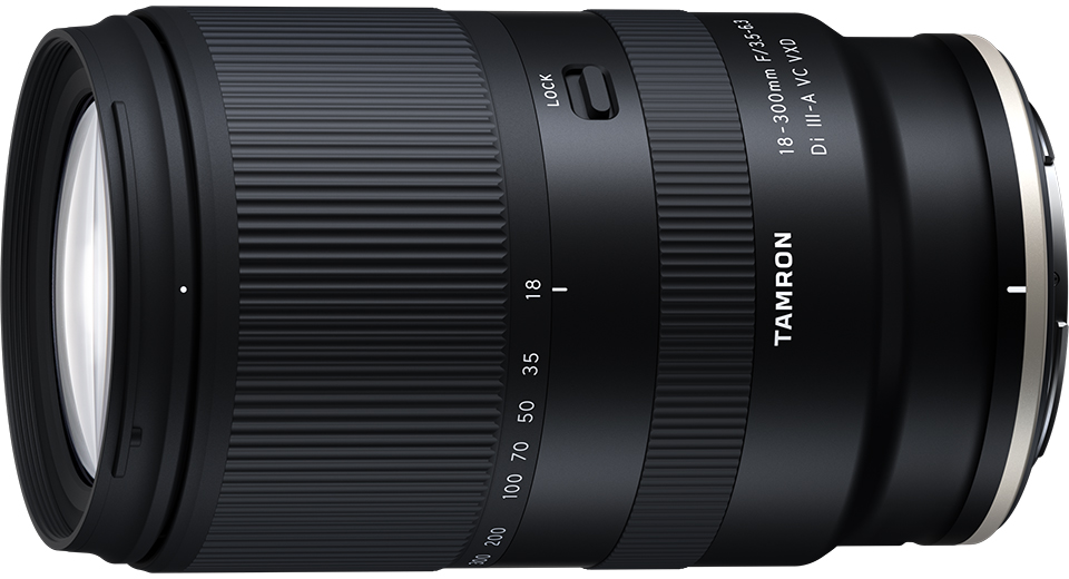 タムロン 18-300mm F/3.5-6.3 Di III-A VC VXD