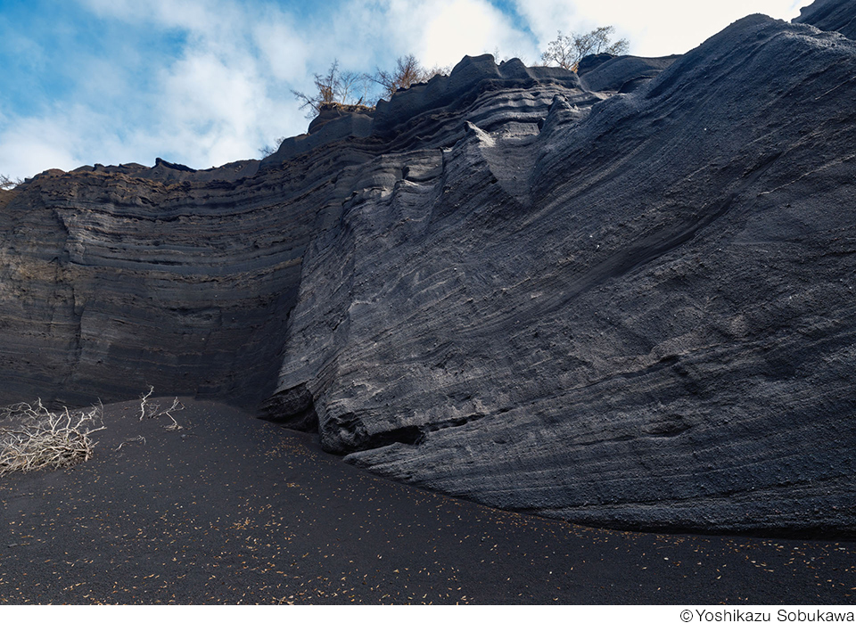 曽布川善一・Bill Lyons 日米二人の写真家による富士山写真展「Do you know Mt. Fuji？ 〜知られざる富士火山の世界〜」