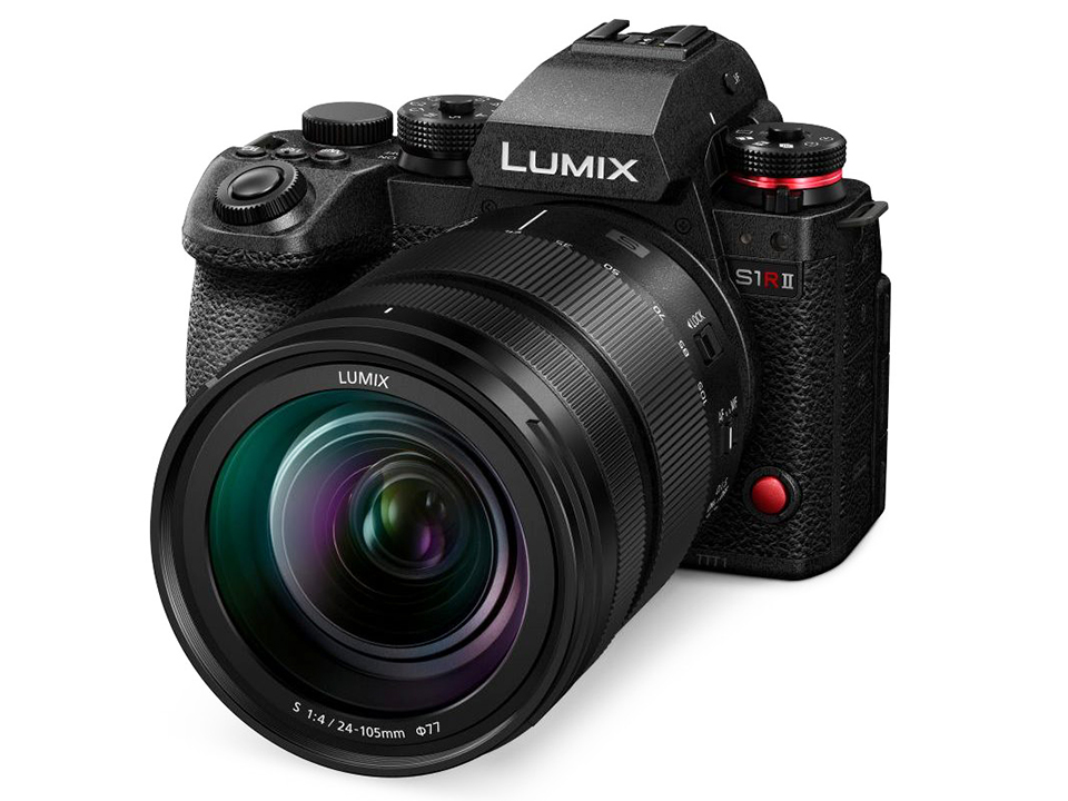 LUMIX S1RII
