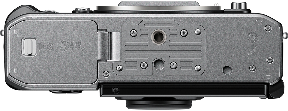 ニコン Zf シルバー