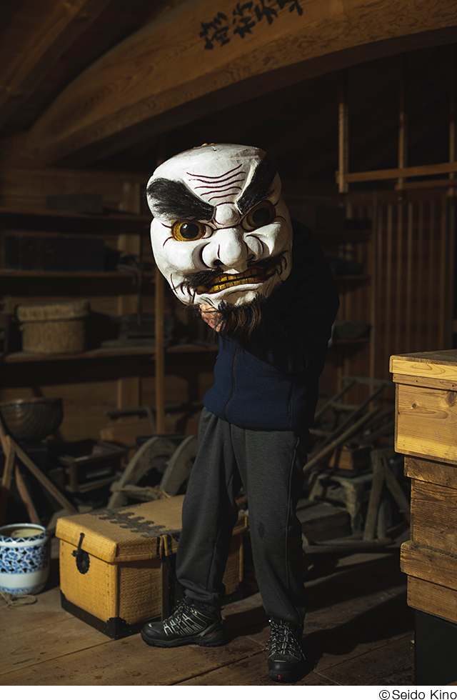 紀成道作品展「かぜとつちと」