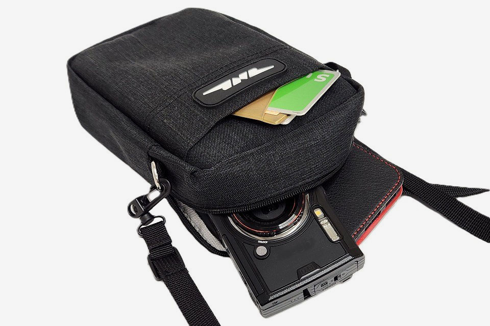 JNR ロゴマーク付きショルダーポーチ (撥水タイプ)