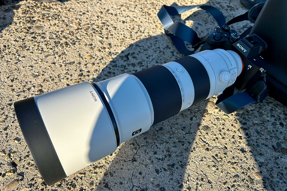 実写レビュー】撮影枚数7千枚！ ブルーインパルス撮影で「ソニー α7 V