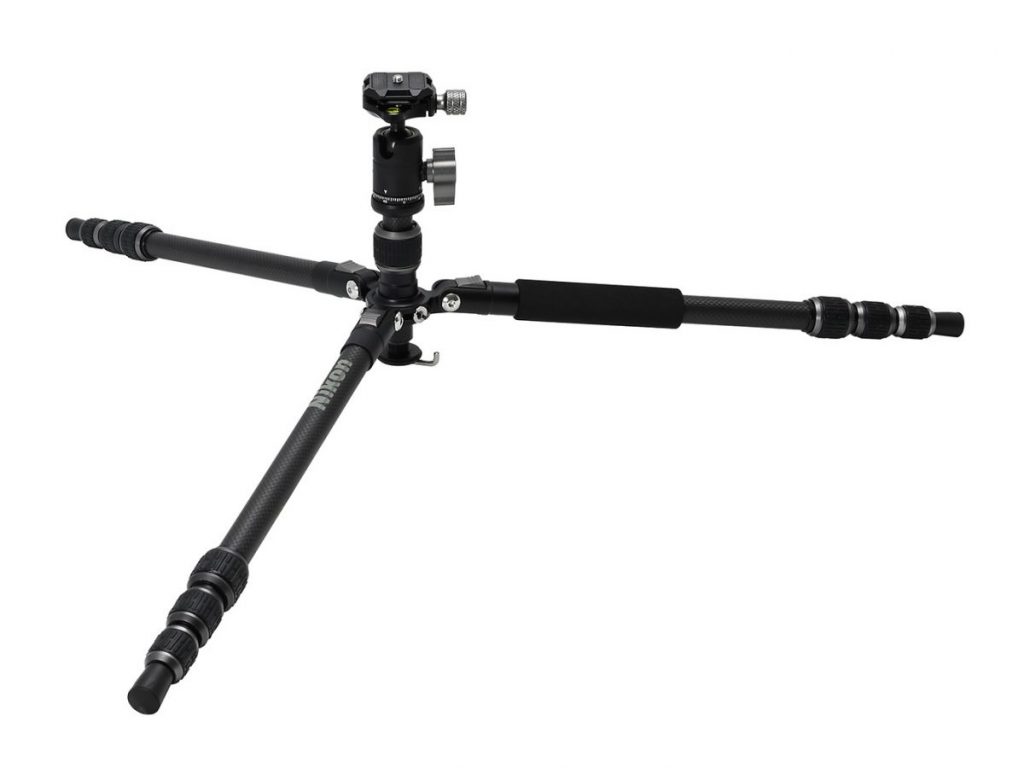 約940gの軽さ！ Nikonのロゴをあしらった「ND オリジナル三脚 NDTP2
