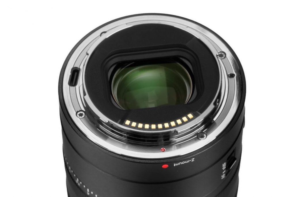 実売5万円台！ 高画素カメラにも対応する解像力を備えた、開放F1.8の