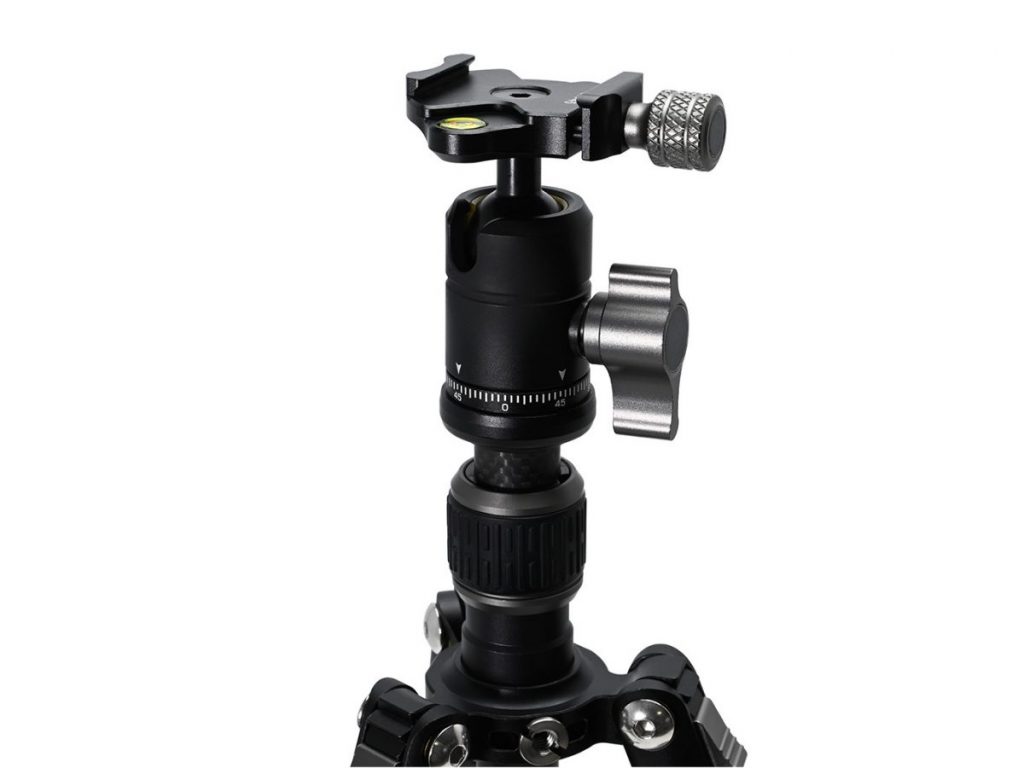 約940gの軽さ！ Nikonのロゴをあしらった「ND オリジナル三脚 NDTP2