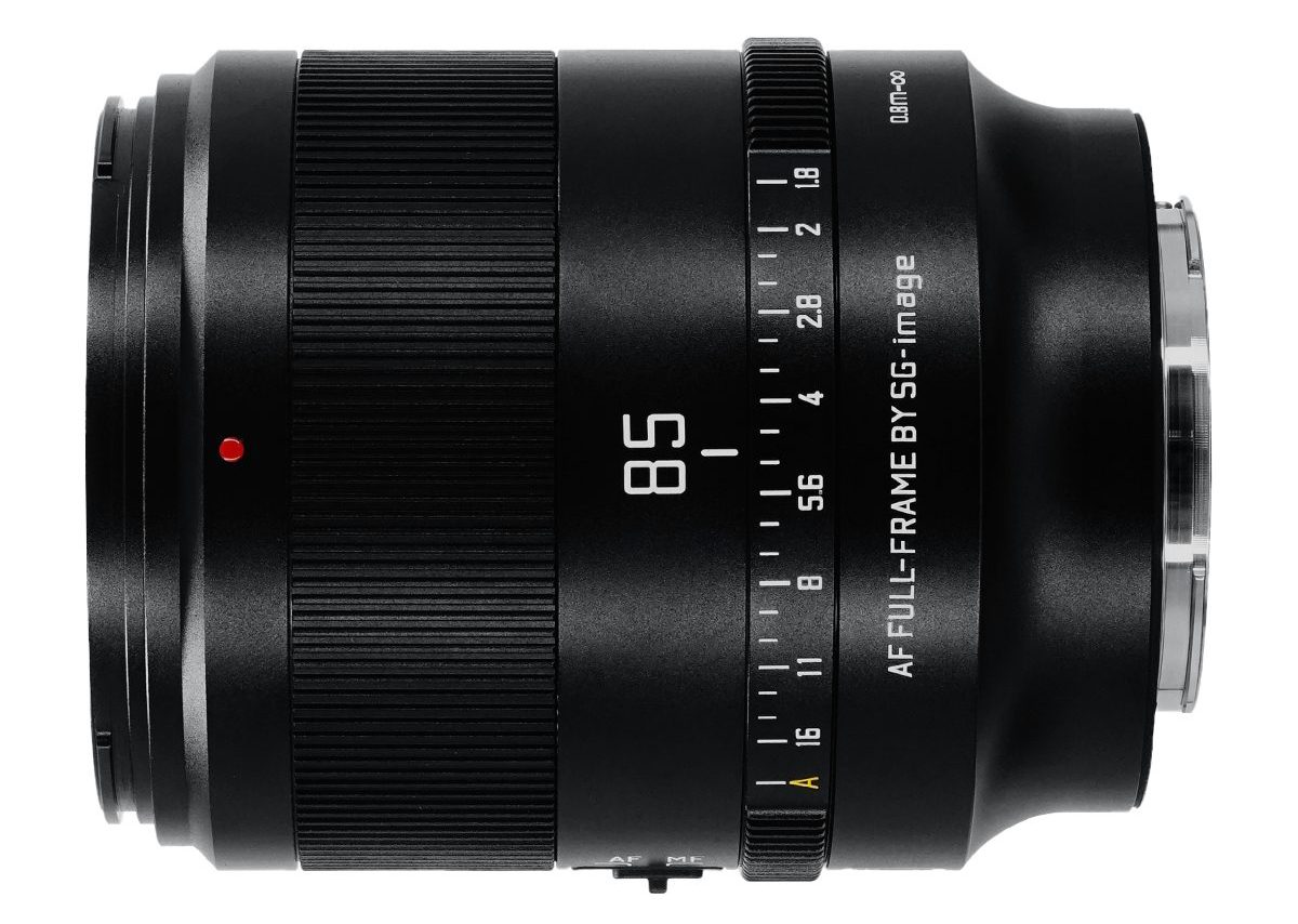 85mmの大口径レンズが実売4万円台！ クリーミーなボケ感が得られるフル